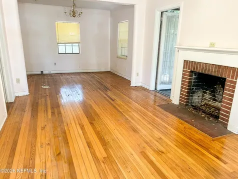 4242 Pinewood Avenue Jacksonville FL 32207