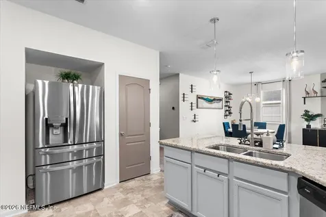 595 Wild Rose Lane Jacksonville FL 32218