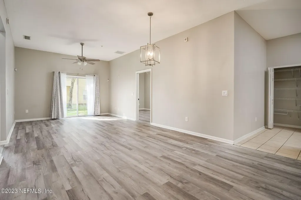 7064 Deer Lodge Circle Jacksonville FL 32256