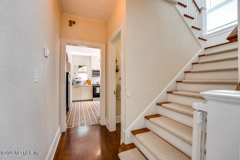 53 W 10th Street Jacksonville FL 32206