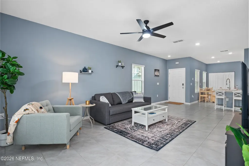 237 Aralia Lane Jacksonville FL 32216