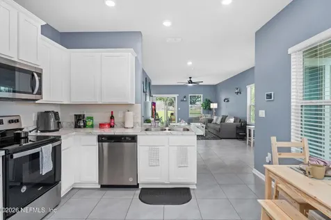 237 Aralia Lane Jacksonville FL 32216