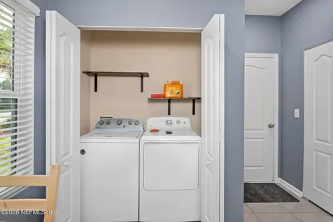 237 Aralia Lane Jacksonville FL 32216