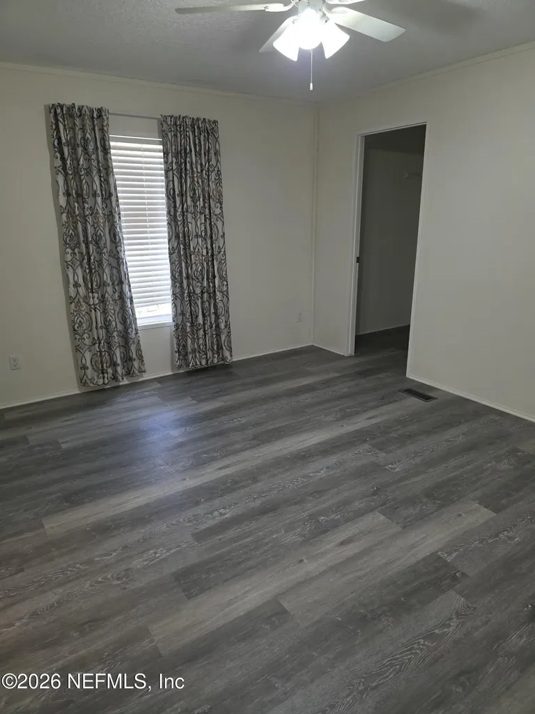 106 W Manitoba Street Florahome FL 32140