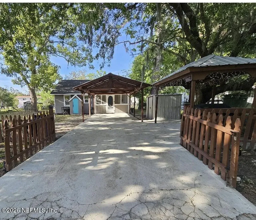 3072 Bessent Road Jacksonville FL 32218