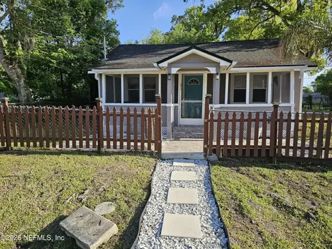 3072 Bessent Road Jacksonville FL 32218