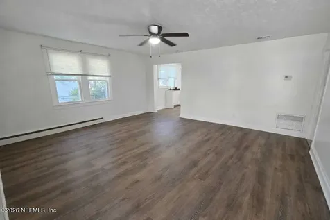 3072 Bessent Road Jacksonville FL 32218