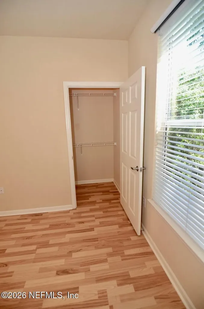 8539 Gate Parkway W Jacksonville FL 32216