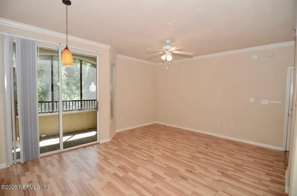 8539 Gate Parkway W Jacksonville FL 32216