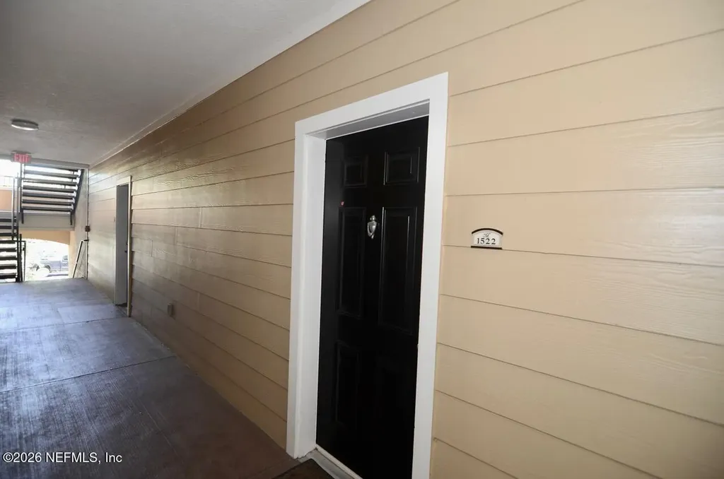 8539 Gate Parkway W Jacksonville FL 32216