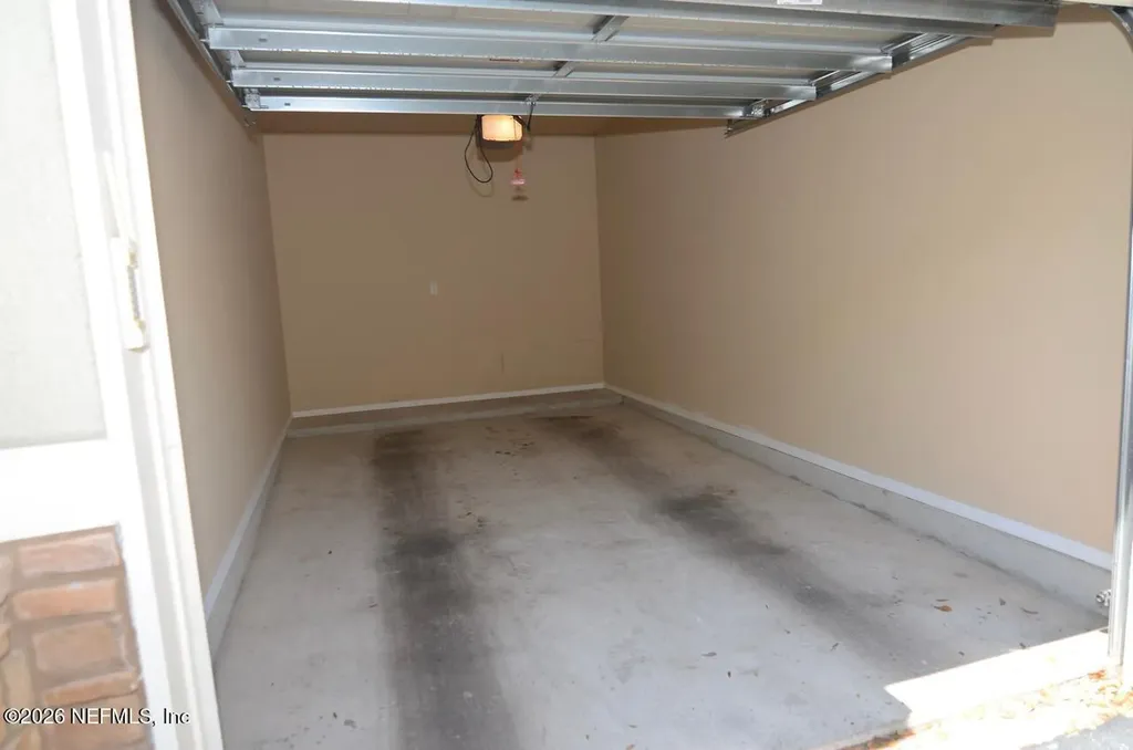 8539 Gate Parkway W Jacksonville FL 32216