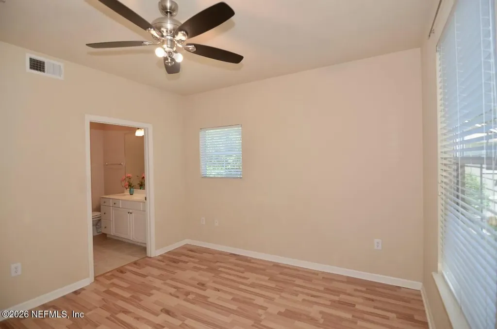 8539 Gate Parkway W Jacksonville FL 32216