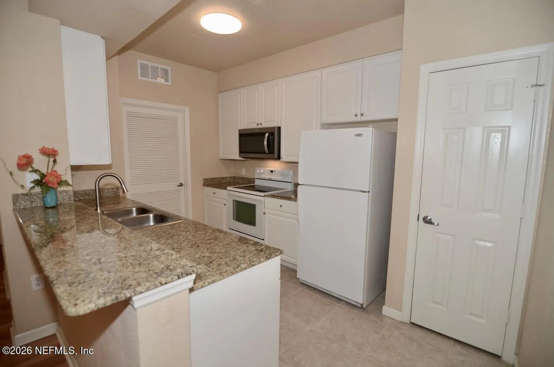 8539 Gate Parkway W Jacksonville FL 32216
