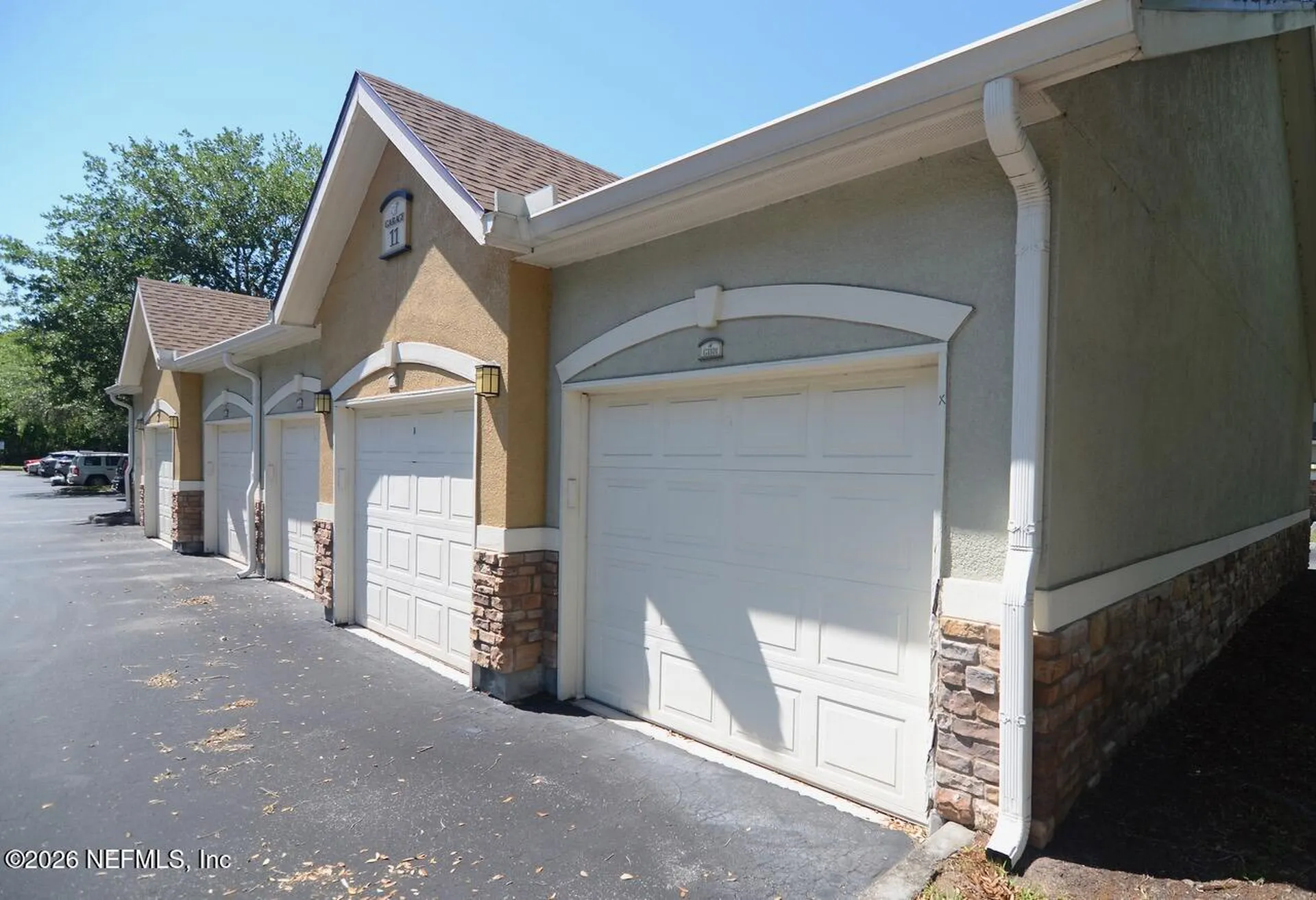 8539 Gate Parkway W Jacksonville FL 32216