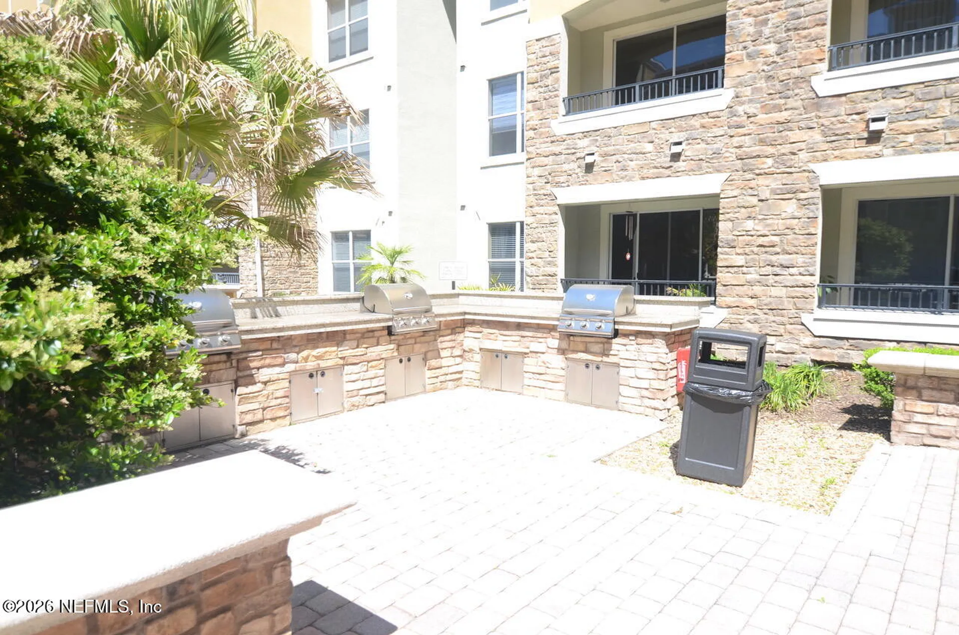 8539 Gate Parkway W Jacksonville FL 32216