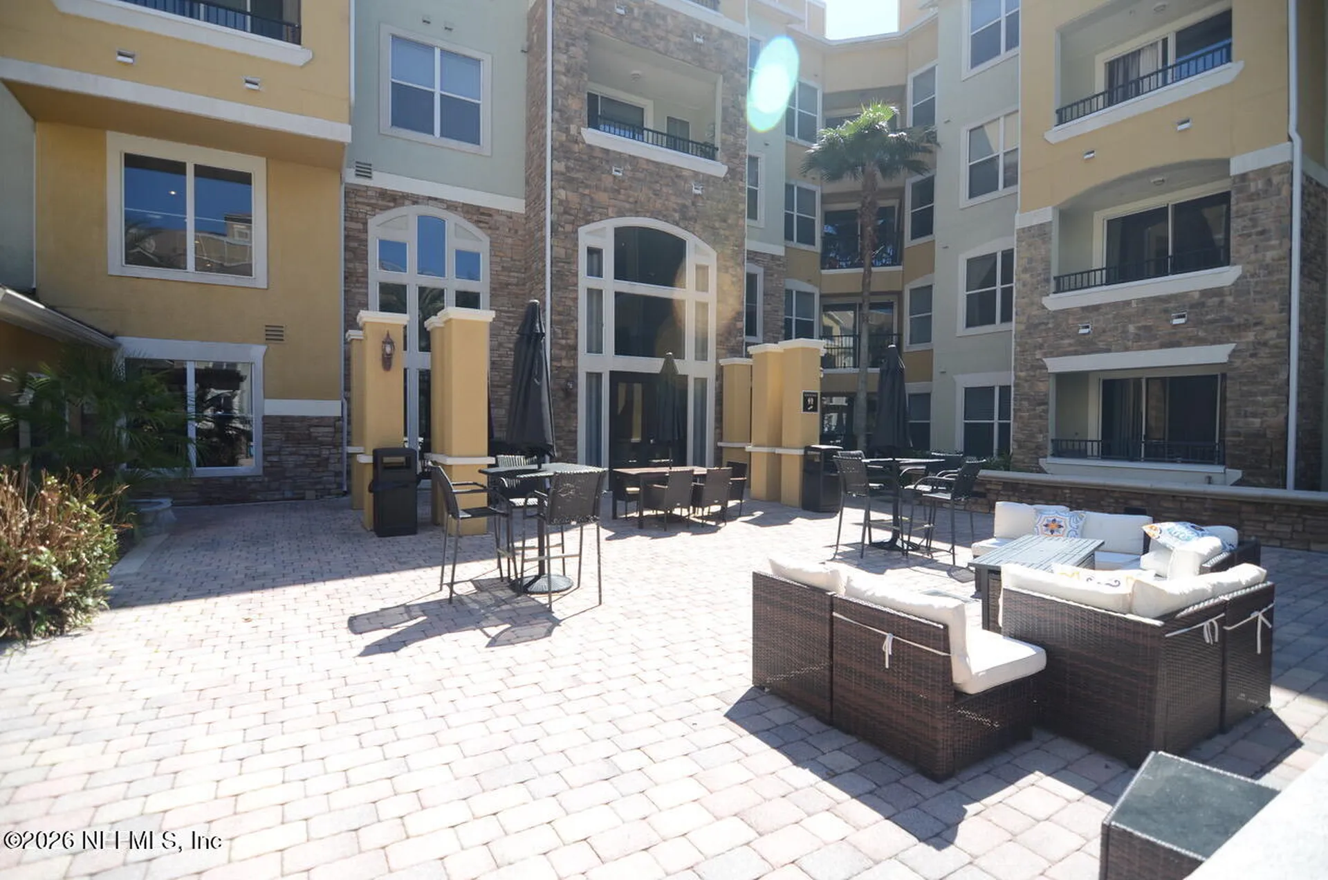 8539 Gate Parkway W Jacksonville FL 32216