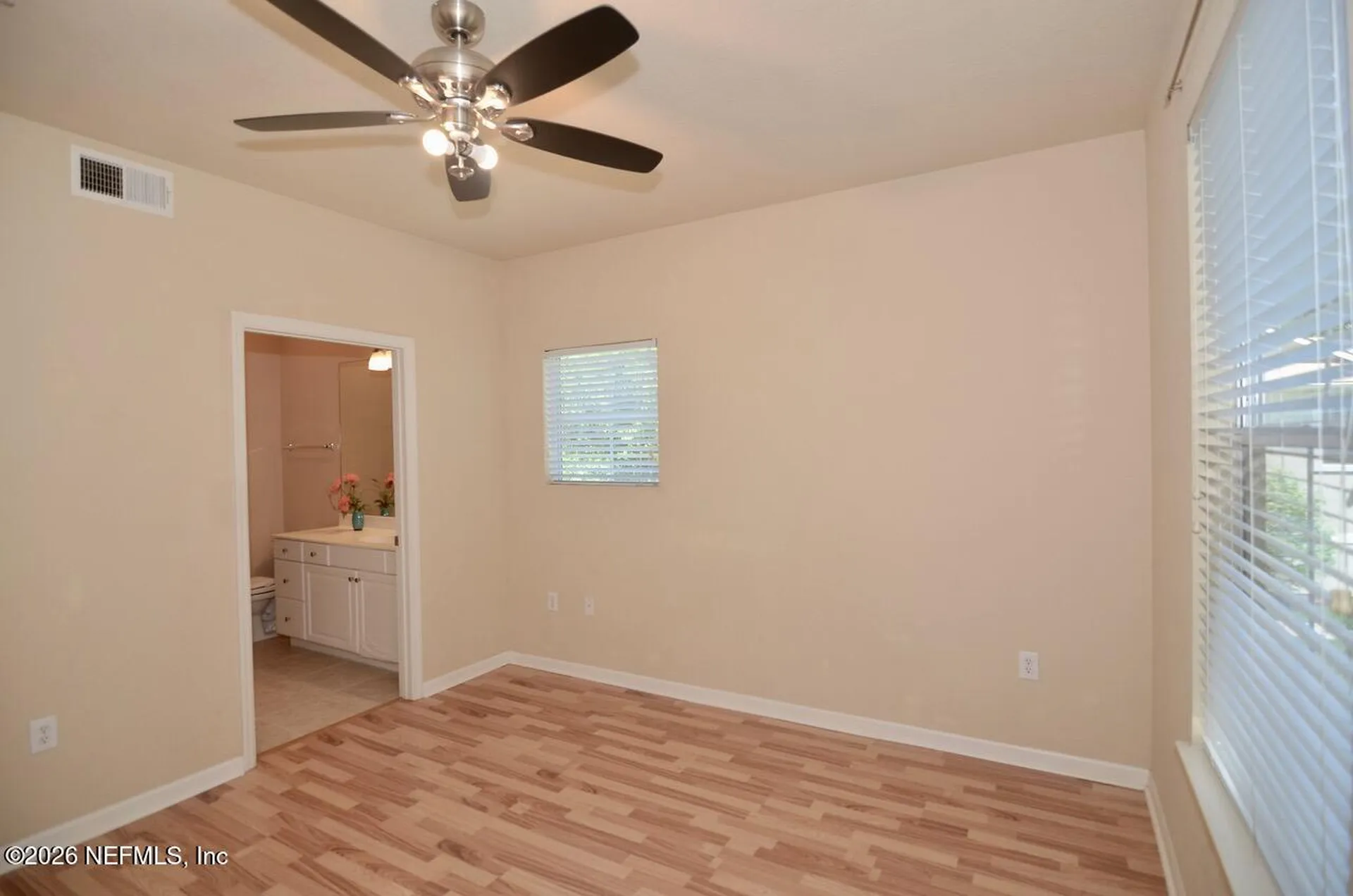 8539 Gate Parkway W Jacksonville FL 32216