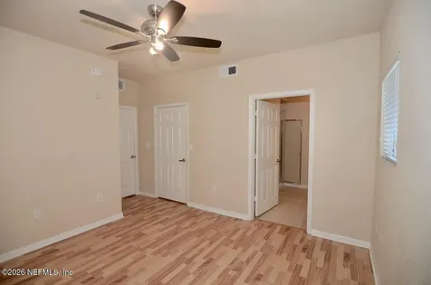 8539 Gate Parkway W Jacksonville FL 32216