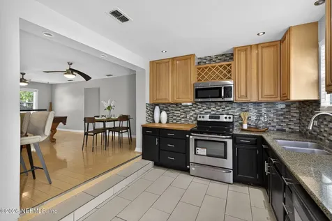 2904 Jerry Lane Jacksonville FL 32218