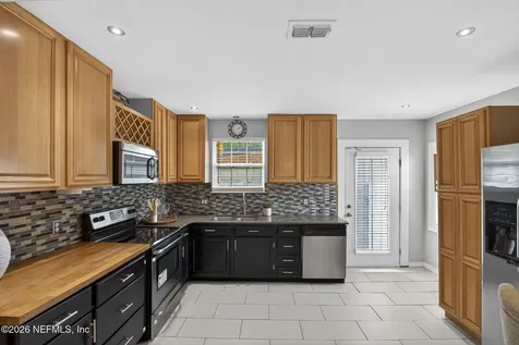 2904 Jerry Lane Jacksonville FL 32218