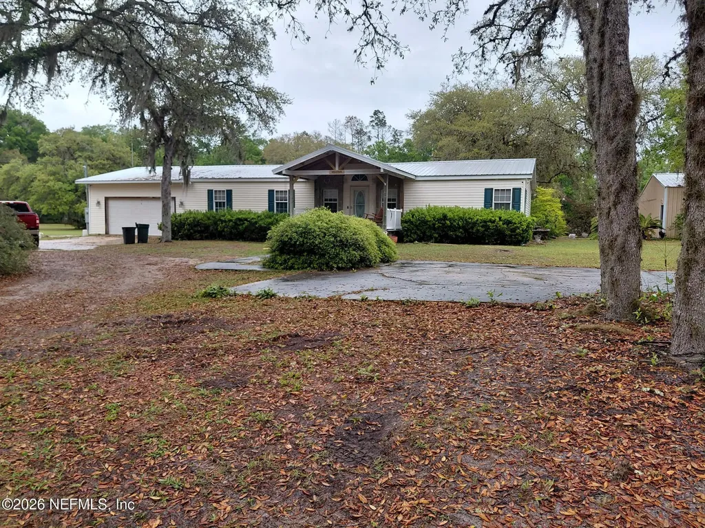 118 Robin Road Pomona Park FL 32181