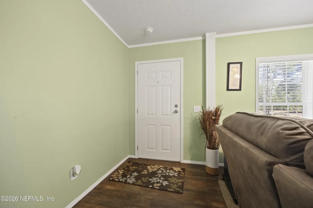 221 Magnolia Road Hawthorne FL 32640