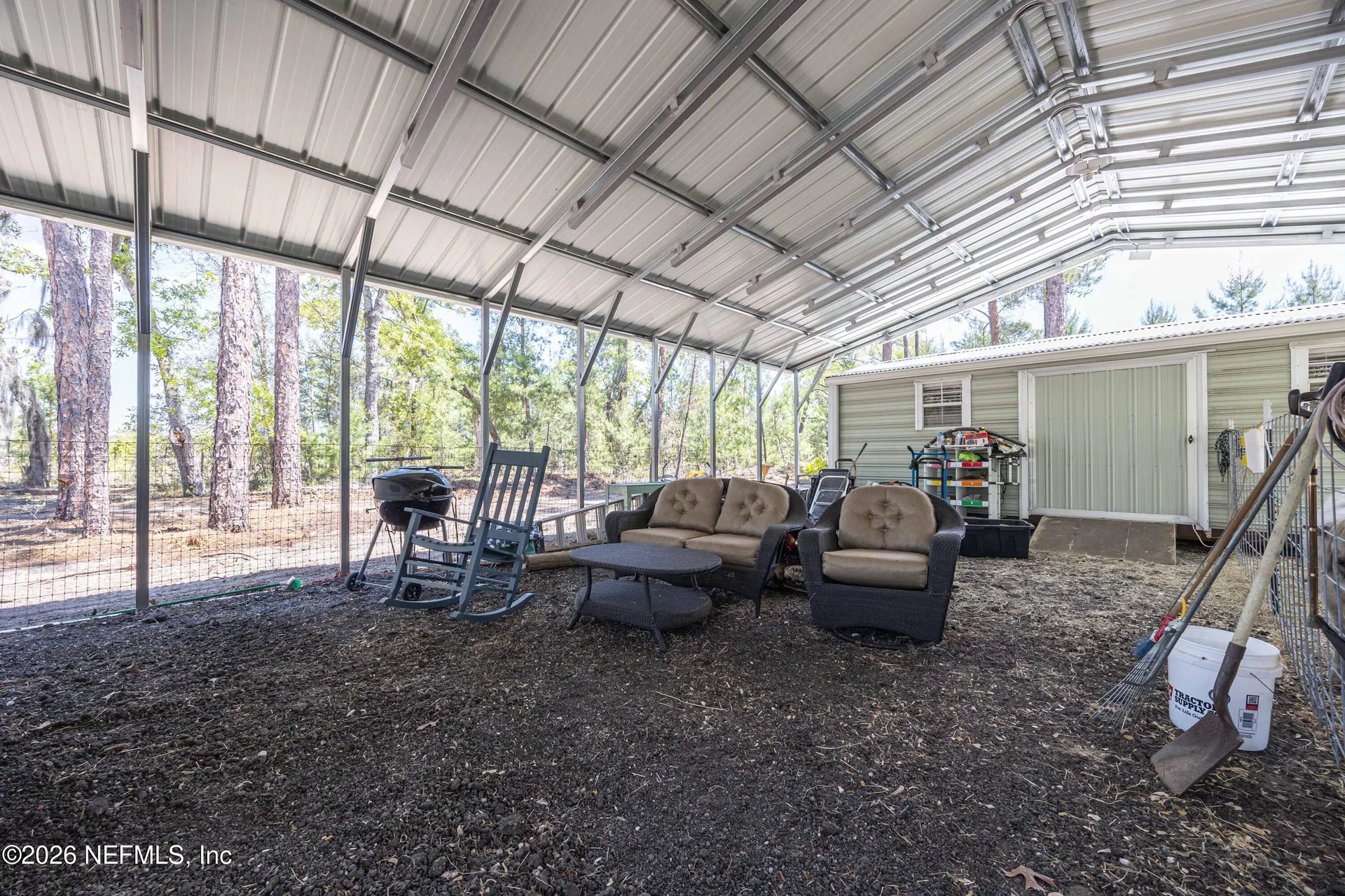 221 Magnolia Road Hawthorne FL 32640