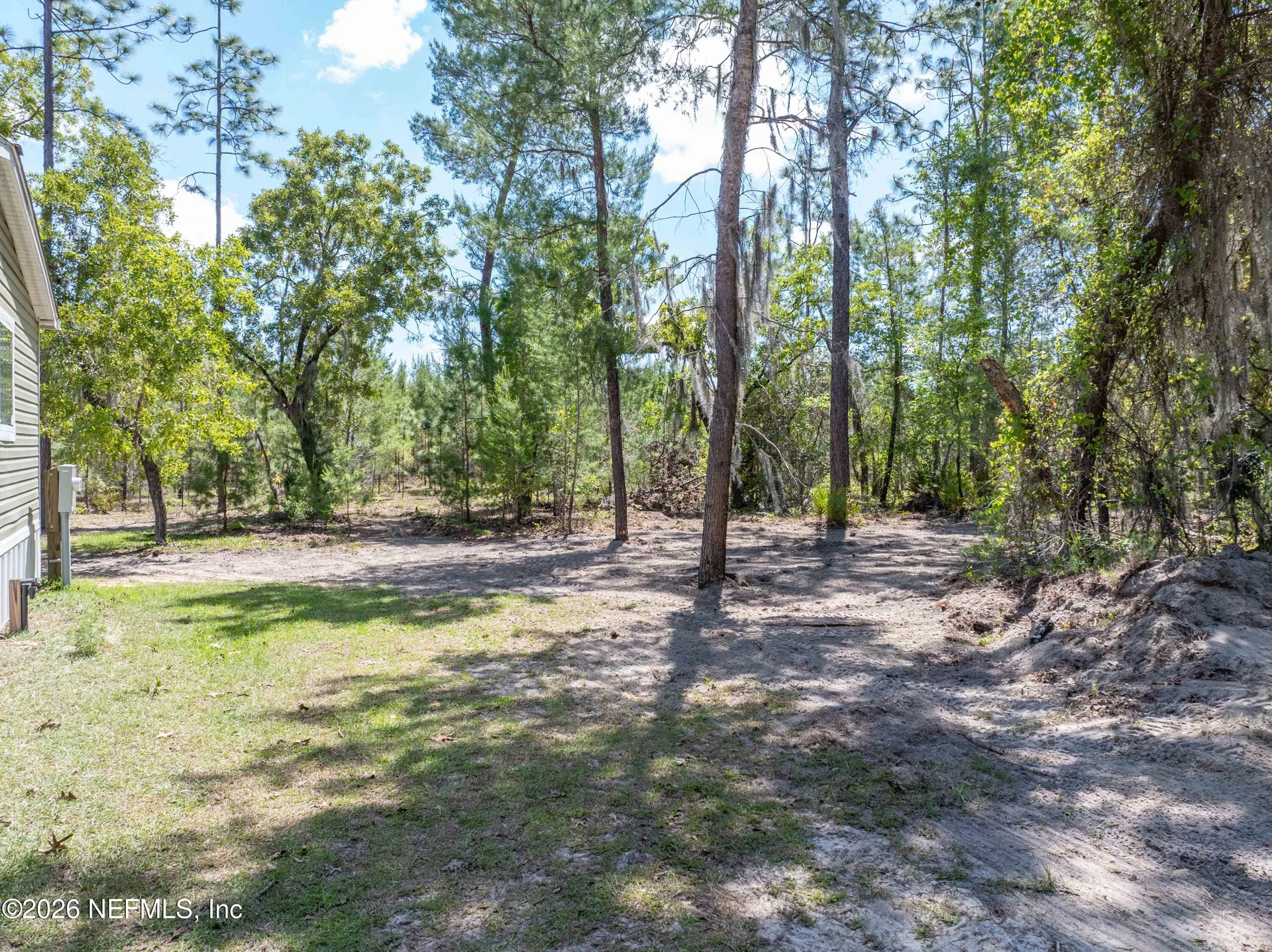 221 Magnolia Road Hawthorne FL 32640