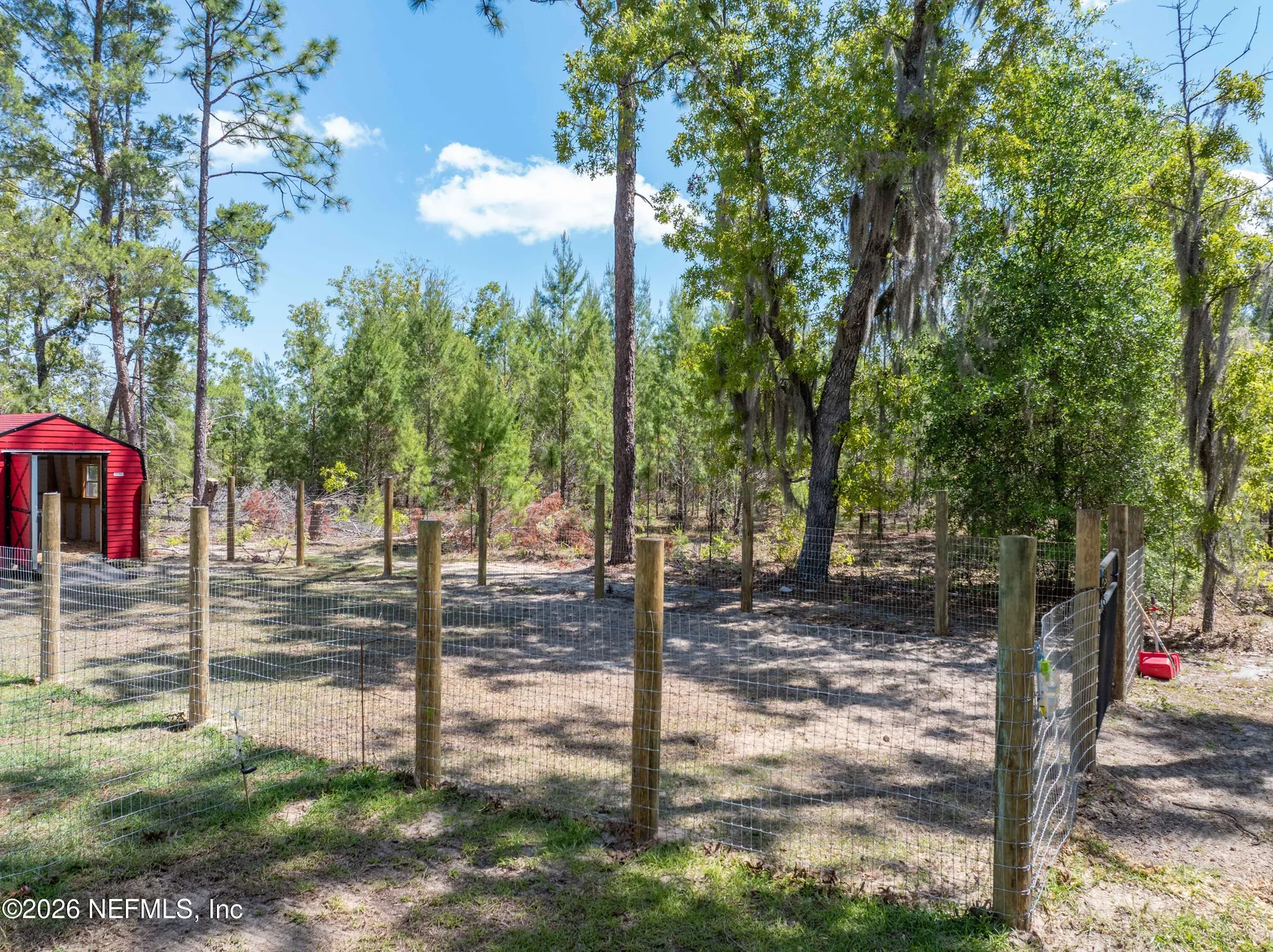221 Magnolia Road Hawthorne FL 32640