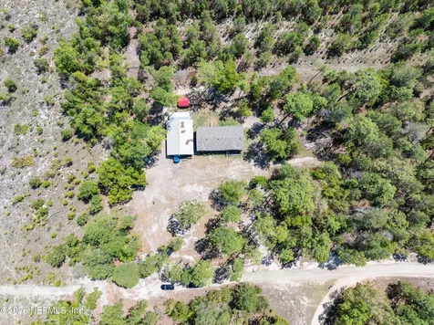 221 Magnolia Road Hawthorne FL 32640