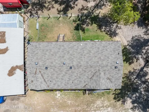221 Magnolia Road Hawthorne FL 32640