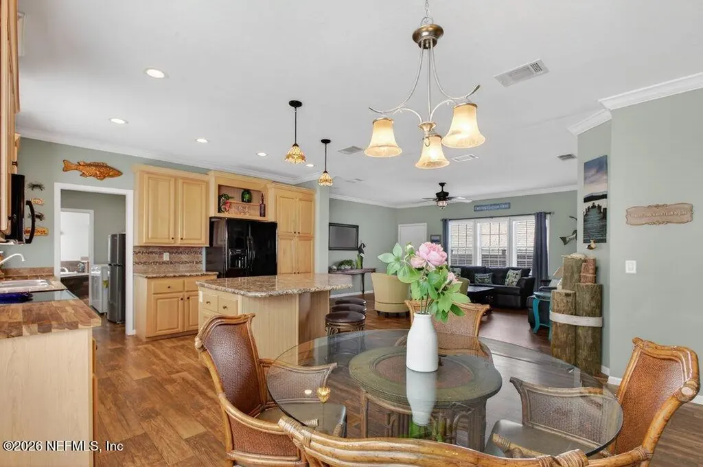 292 Maxwell Drive Welaka FL 32193