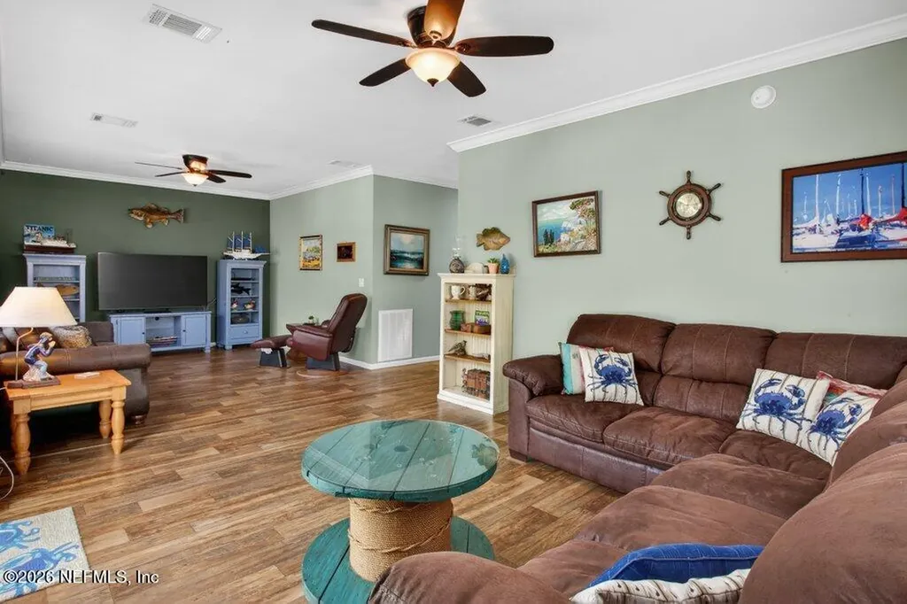 292 Maxwell Drive Welaka FL 32193