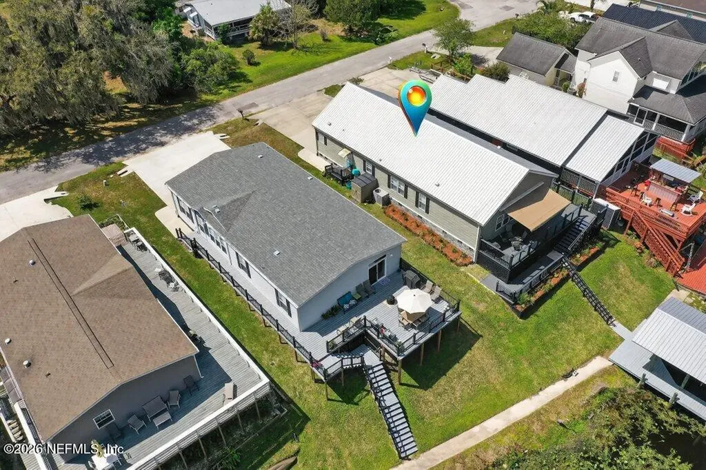 292 Maxwell Drive Welaka FL 32193