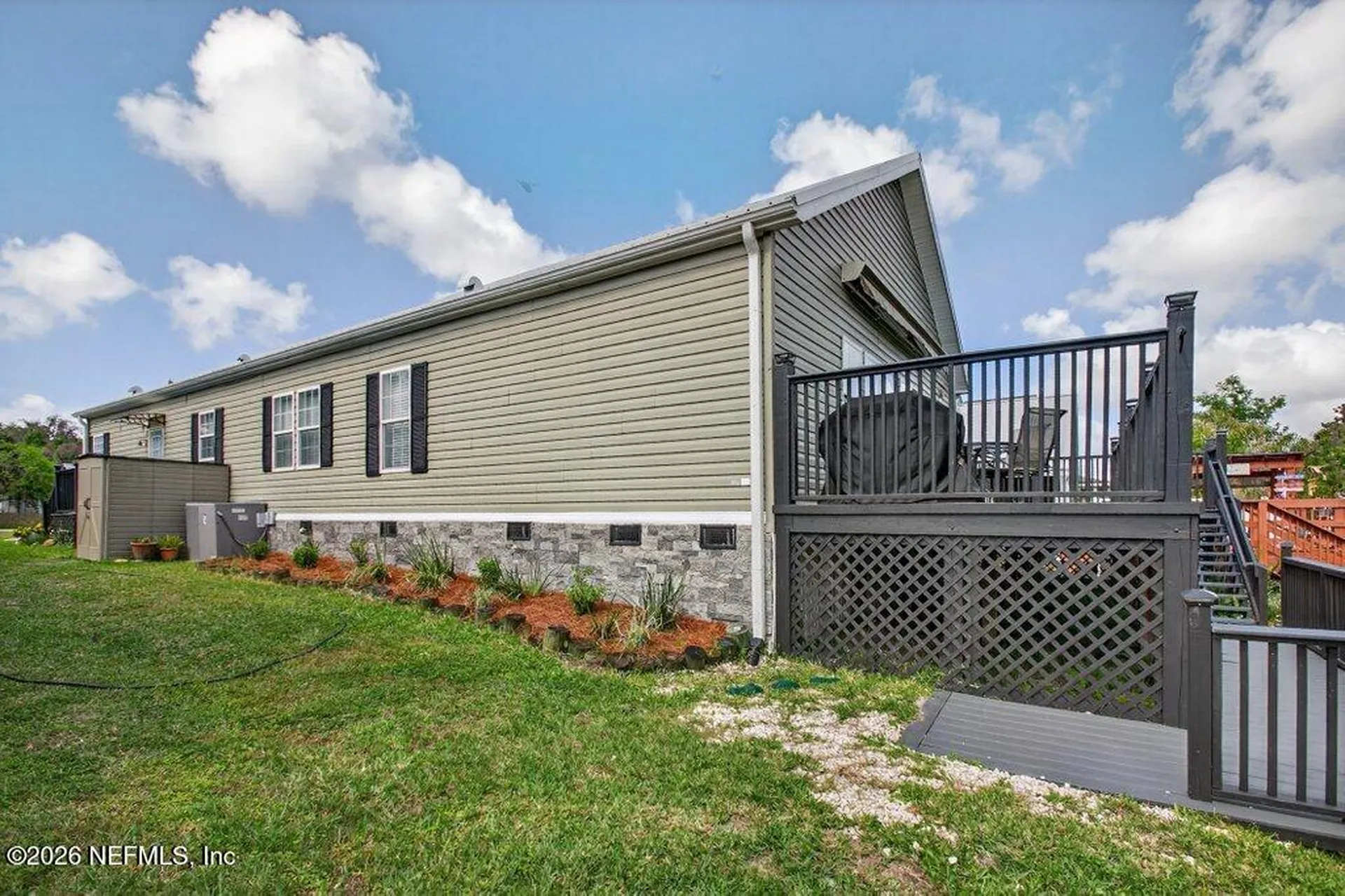 292 Maxwell Drive Welaka FL 32193