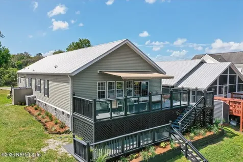 292 Maxwell Drive Welaka FL 32193