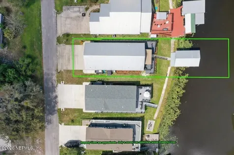 292 Maxwell Drive Welaka FL 32193