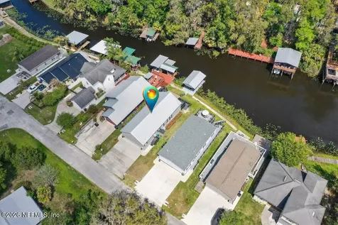 292 Maxwell Drive Welaka FL 32193
