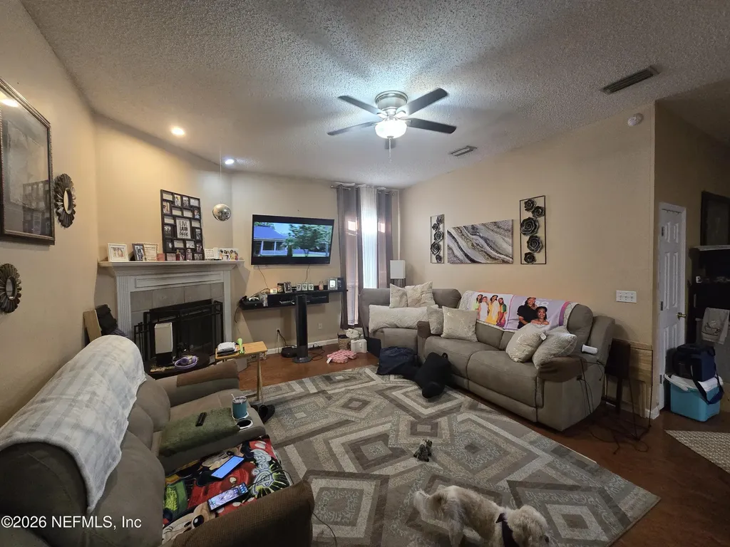 5534 Casavedra Court Jacksonville FL 32244