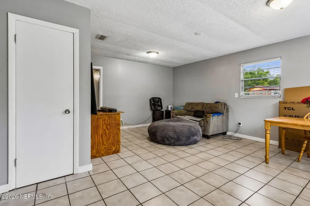 7086 Queen Of Hearts Court Jacksonville FL 32210