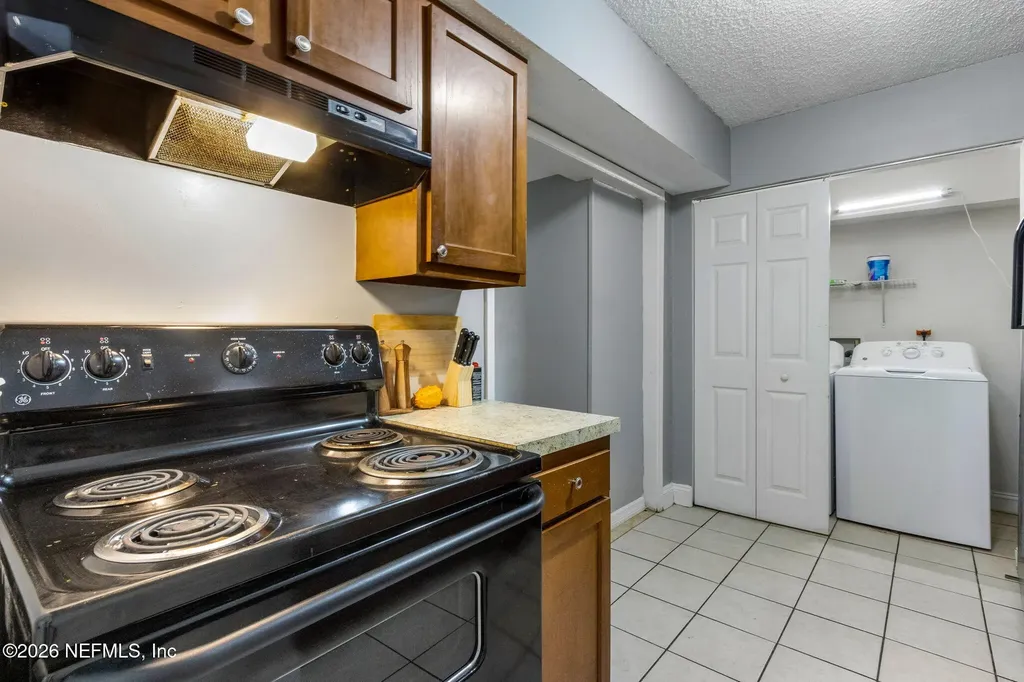 7086 Queen Of Hearts Court Jacksonville FL 32210