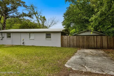 7086 Queen Of Hearts Court Jacksonville FL 32210