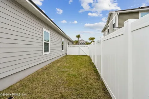250 Daydream Avenue Yulee FL 32097