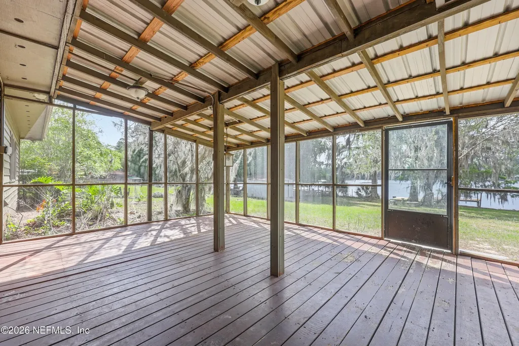125 Twin Lake Grove Drive Interlachen FL 32148