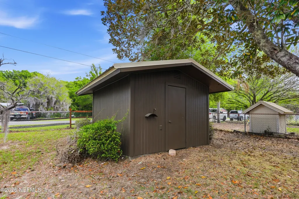 125 Twin Lake Grove Drive Interlachen FL 32148