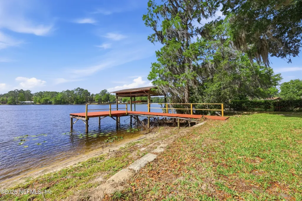 125 Twin Lake Grove Drive Interlachen FL 32148
