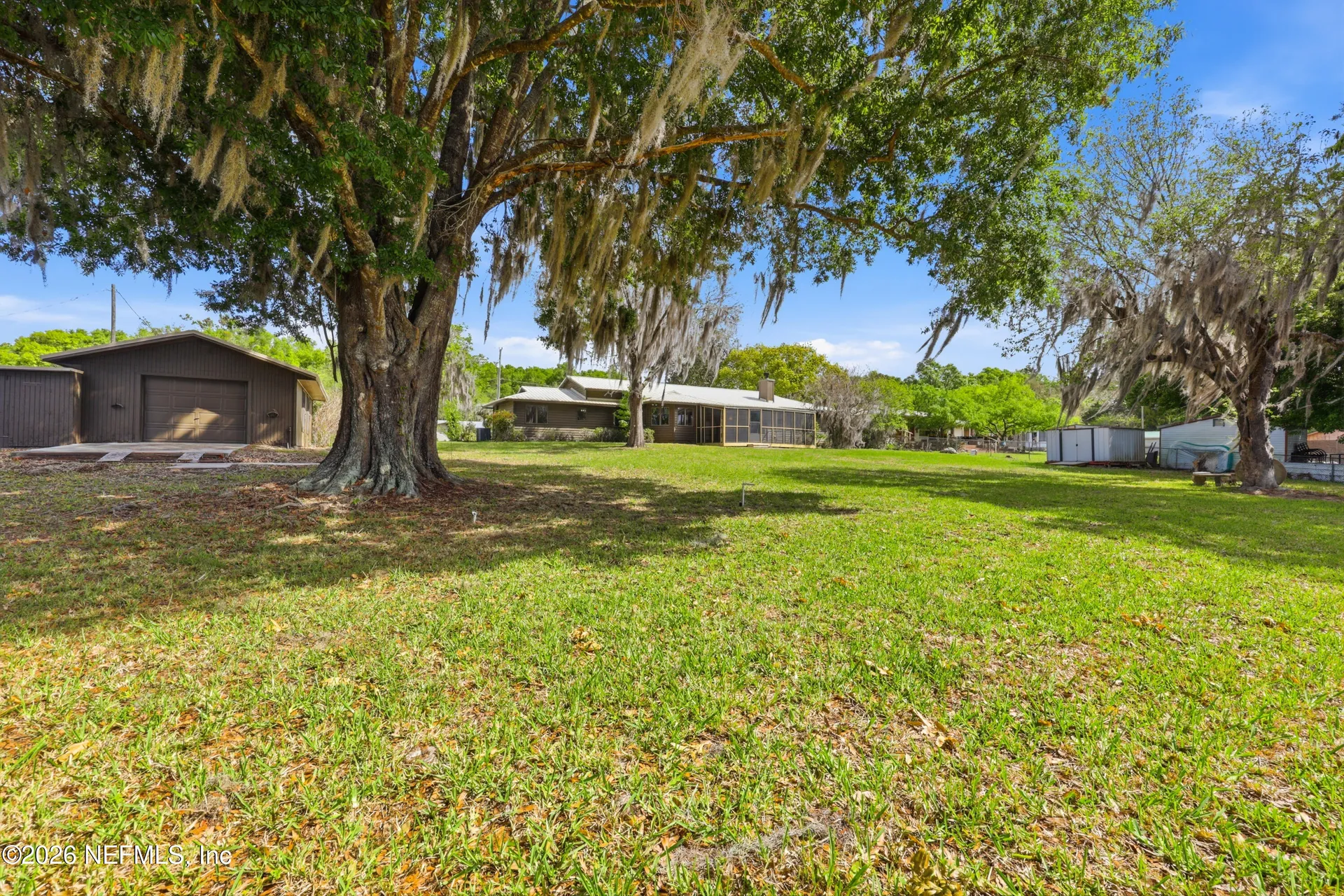 125 Twin Lake Grove Drive Interlachen FL 32148