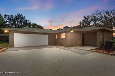 125 Twin Lake Grove Drive Interlachen FL 32148