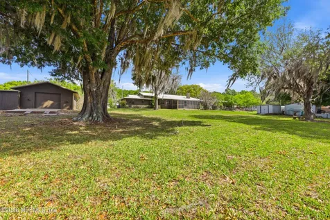 125 Twin Lake Grove Drive Interlachen FL 32148