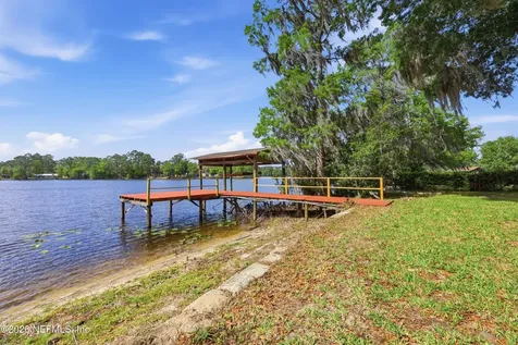 125 Twin Lake Grove Drive Interlachen FL 32148